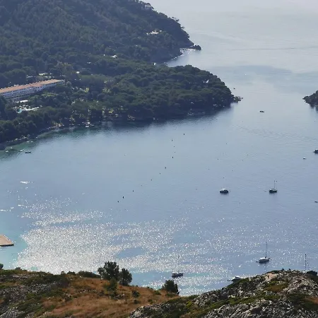 Milagro - 3 Bedroom Style With Pool Near Golf Course/beaches - Air Cond. Villa Pollença