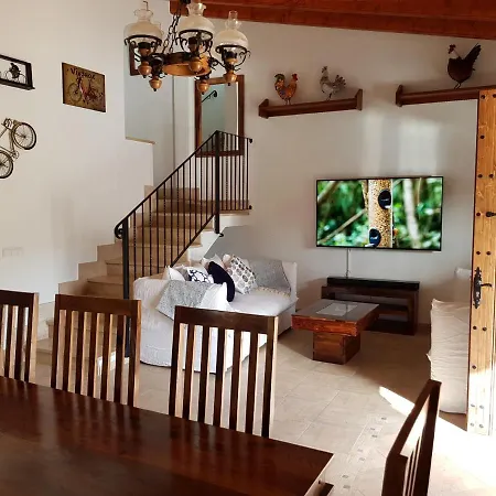 فيلة Milagro - 3 Bedroom Style With Pool Near Golf Course/beaches - Air Cond.