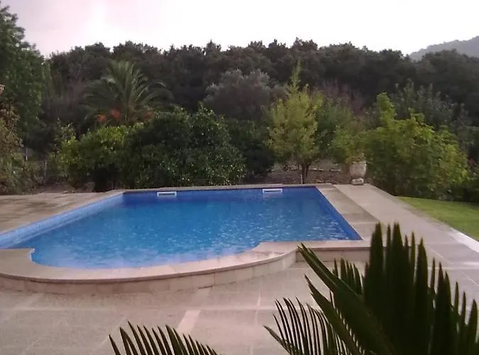 Villa Milagro - 3 Bedroom Style With Pool Near Golf Course/beaches - Air Cond. *