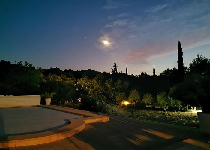 Milagro - 3 Bedroom Style With Pool Near Golf Course/beaches - Air Cond. Villa *