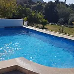 Milagro - 3 Bedroom Style With Pool Near Golf Course/beaches - Air Cond.