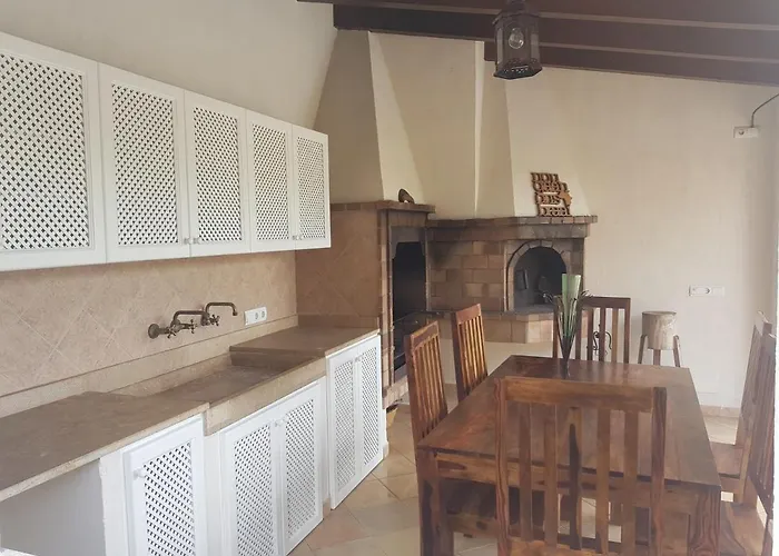 Villa Milagro - 3 Bedroom Style With Pool Near Golf Course/beaches - Air Cond. Pollenca