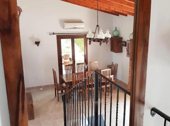 Milagro - 3 Bedroom Style With Pool Near Golf Course/beaches - Air Cond.