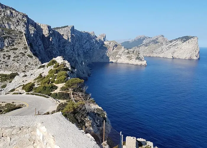 Villa Milagro - 3 Bedroom Style With Pool Near Golf Course/beaches - Air Cond. Pollensa